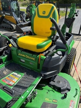 2023 John Deere Z530R Equipment Image0