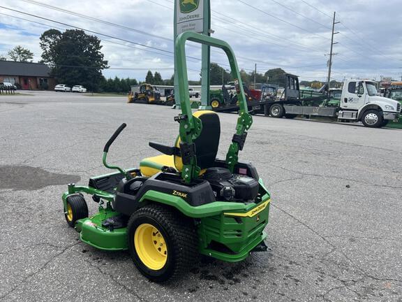 Image of John Deere Z545R equipment image 4
