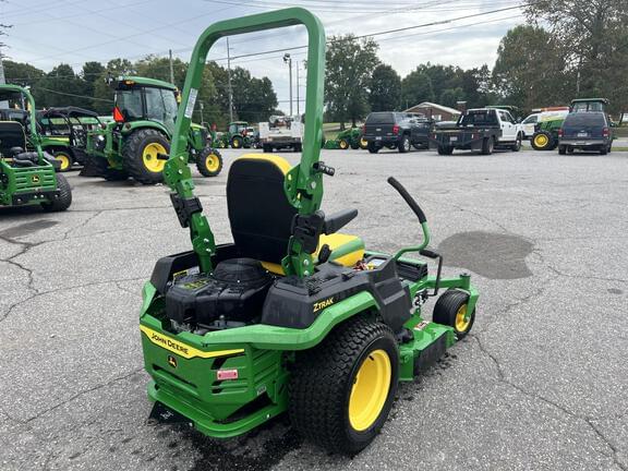 Image of John Deere Z545R equipment image 3
