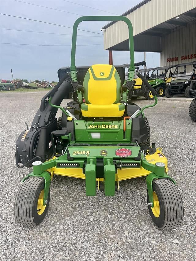 Image of John Deere Z545R equipment image 2