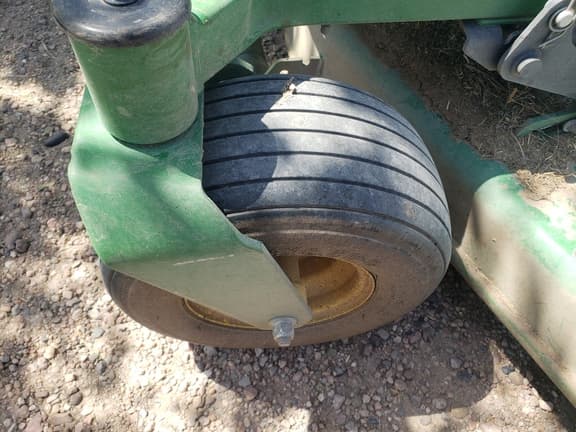 Image of John Deere Z545R equipment image 3