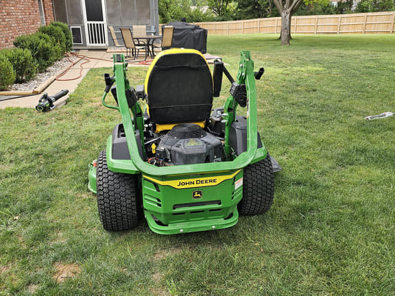 Image of John Deere Z545R equipment image 4