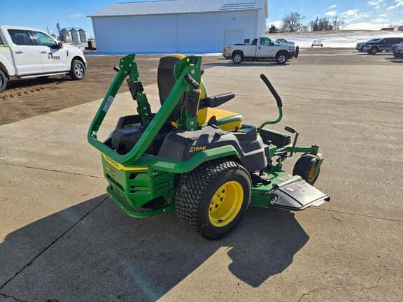 Image of John Deere Z545R equipment image 4