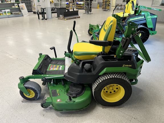 Image of John Deere Z545R equipment image 3