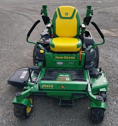 Image of John Deere Z545R equipment image 1