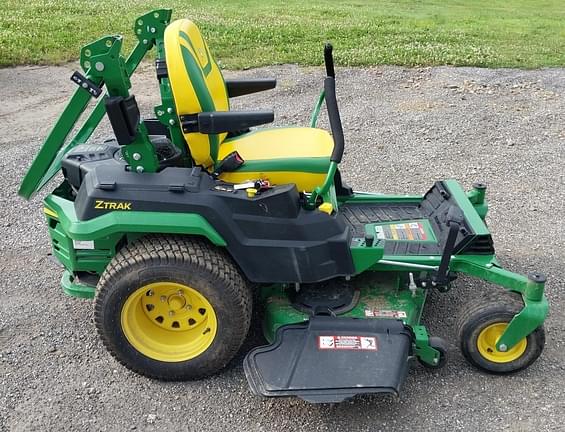 Image of John Deere Z545R equipment image 2