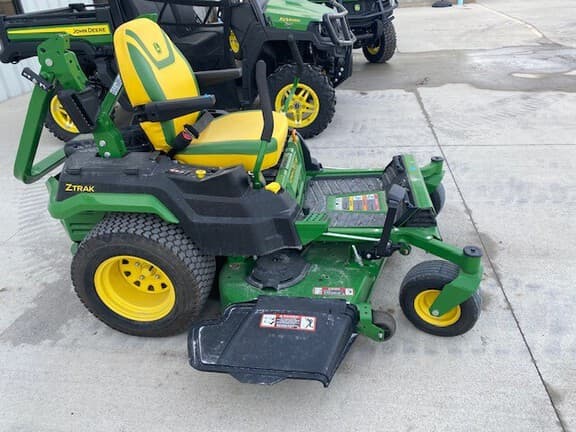 Image of John Deere Z545R equipment image 1