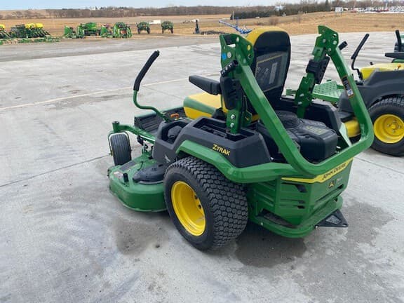 Image of John Deere Z545R equipment image 4