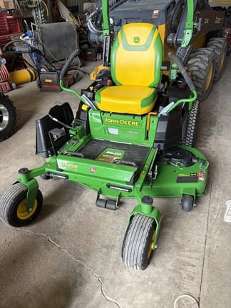 2023 John Deere Z545R Equipment Image0