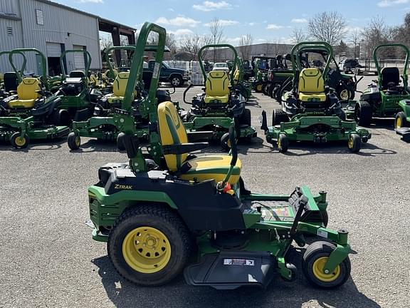 Image of John Deere Z545R equipment image 4