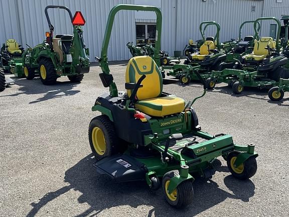 Image of John Deere Z545R equipment image 3