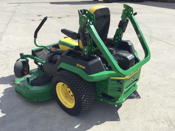 Image of John Deere Z545R equipment image 3