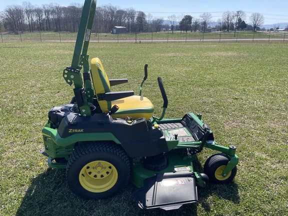 Image of John Deere Z545R equipment image 3