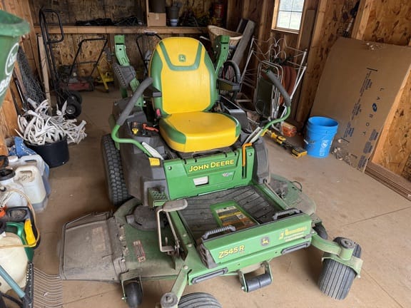 2023 John Deere Z545R Equipment Image0