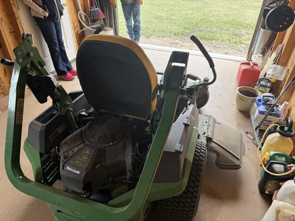 Image of John Deere Z545R equipment image 4