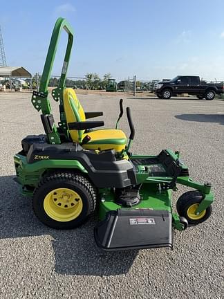 Image of John Deere Z545R equipment image 3