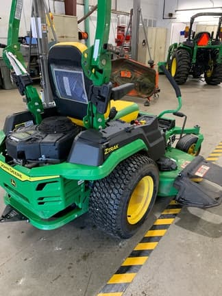 Image of John Deere Z545R equipment image 3