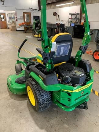 Image of John Deere Z545R equipment image 4