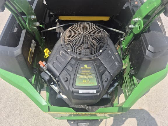 Image of John Deere Z545R equipment image 4