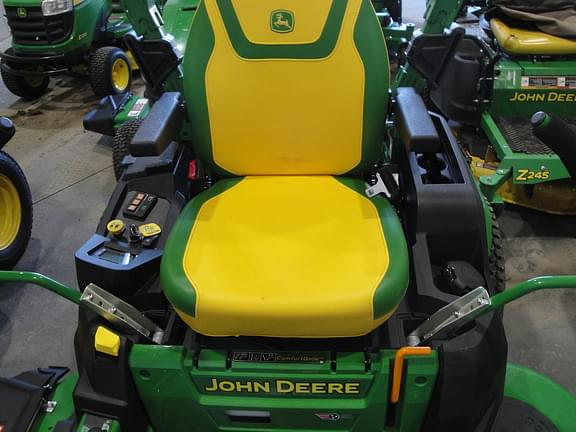 Image of John Deere Z545R equipment image 4