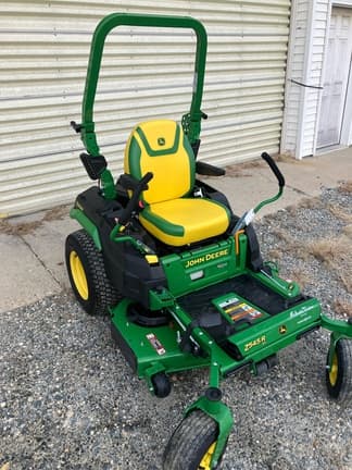 Image of John Deere Z545R equipment image 1