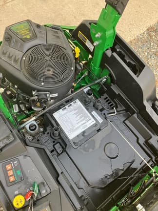 Image of John Deere Z545R equipment image 4