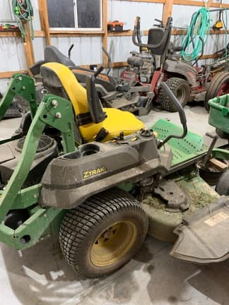 Image of John Deere Z720E equipment image 3