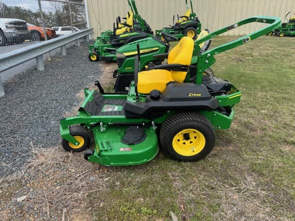 Image of John Deere Z720E equipment image 1