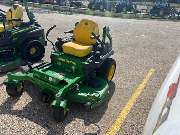 Image of John Deere Z720E equipment image 1