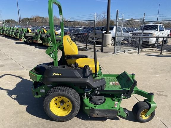 Image of John Deere Z720E equipment image 3