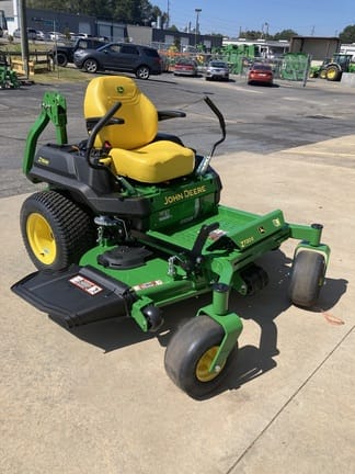 2025 John Deere Z720E Equipment Image0