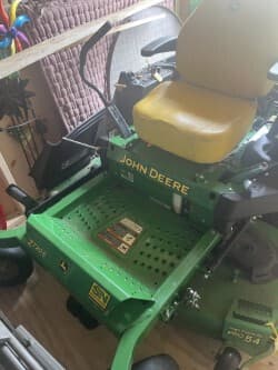 Image of John Deere Z720E Image 0