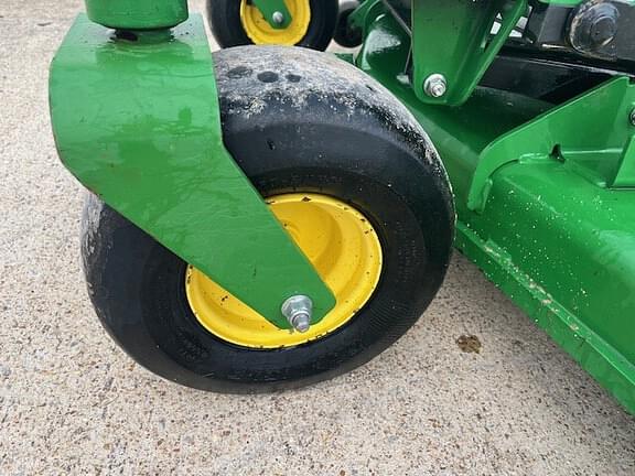 Image of John Deere Z720E equipment image 4