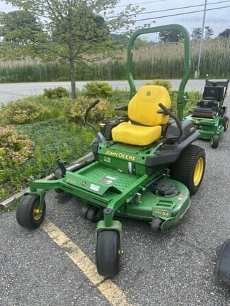 2023 John Deere Z720E Equipment Image0