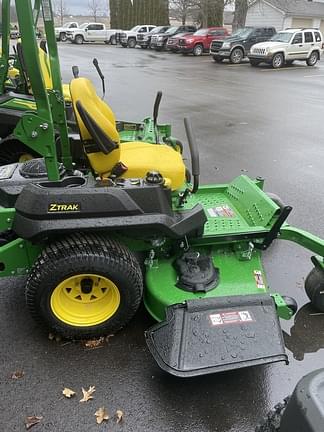 Image of John Deere Z720E Primary image