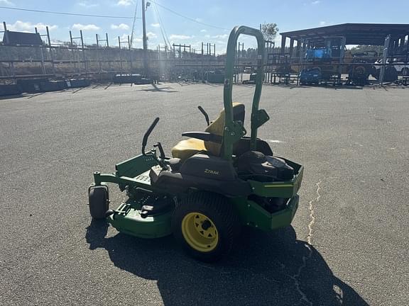 Image of John Deere Z720E equipment image 3