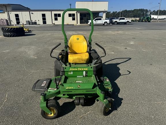 Image of John Deere Z720E Primary image