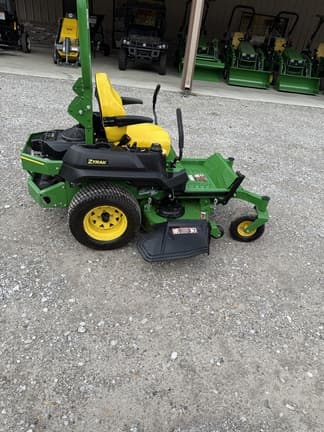 Image of John Deere Z720E equipment image 3