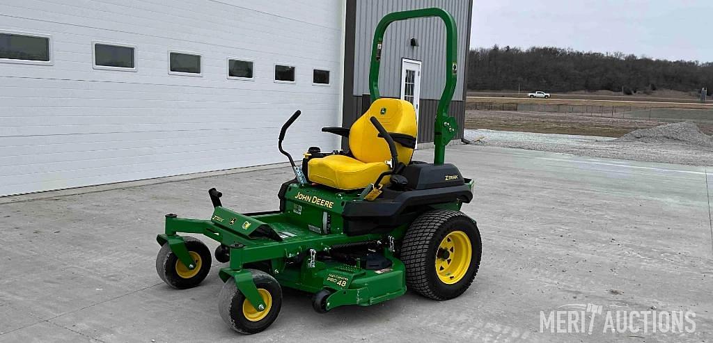 Image of John Deere Z720E Primary image