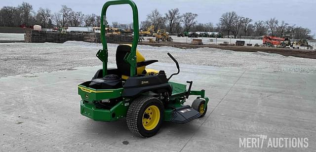 Image of John Deere Z720E equipment image 4