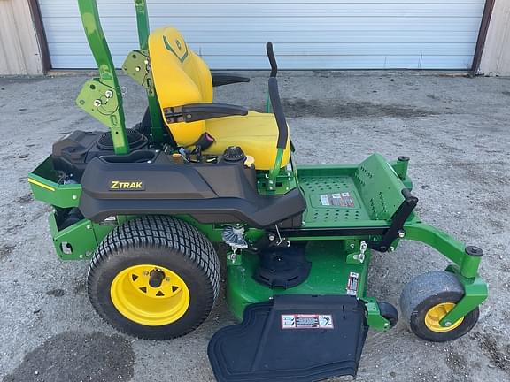 Image of John Deere Z730M equipment image 1