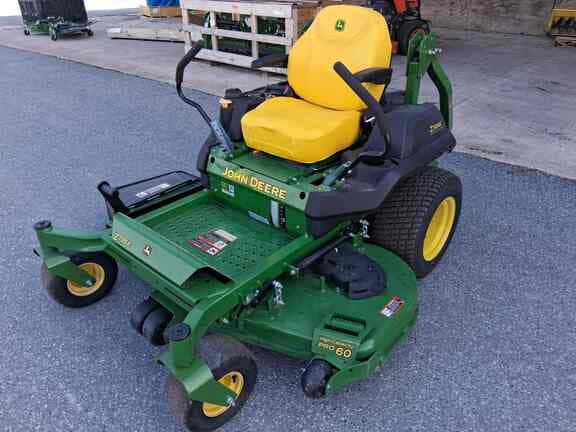 Image of John Deere Z735E equipment image 1