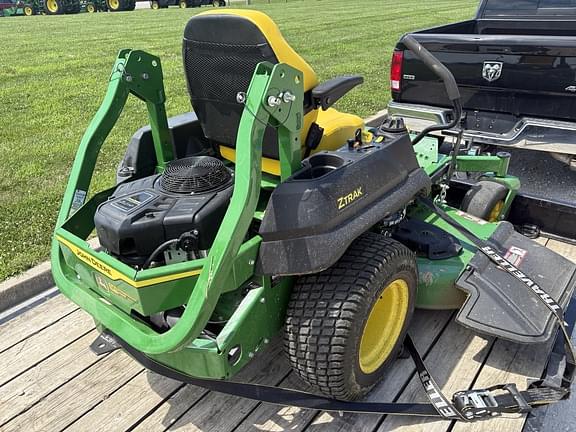 Image of John Deere Z735E equipment image 3