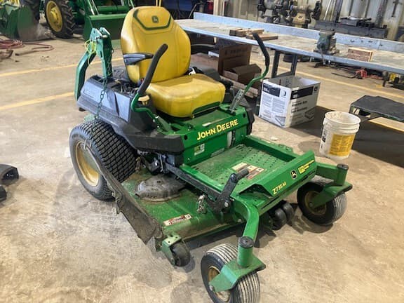 Image of John Deere Z735M equipment image 2