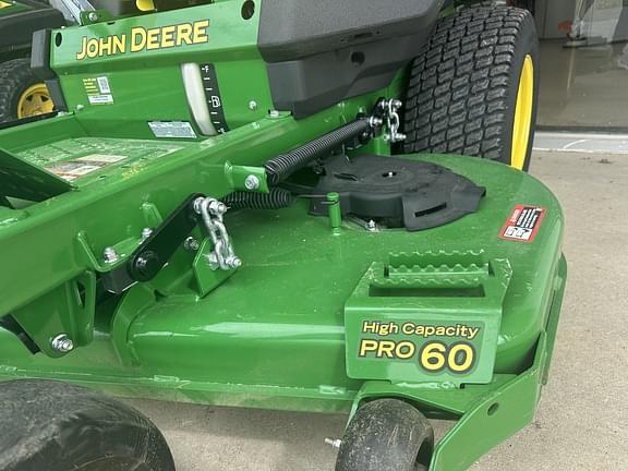 Image of John Deere Z735M equipment image 3