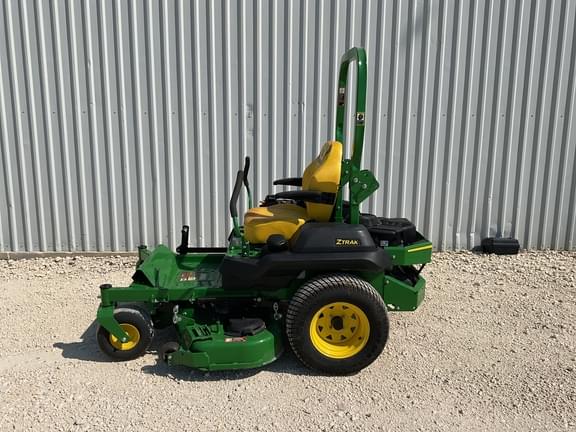 Image of John Deere Z735M Primary image
