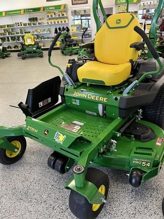 Image of John Deere Z735M Primary image