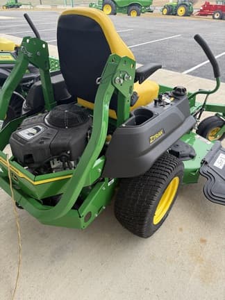 Image of John Deere Z735M equipment image 3