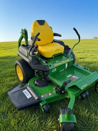 Main image John Deere Z735M