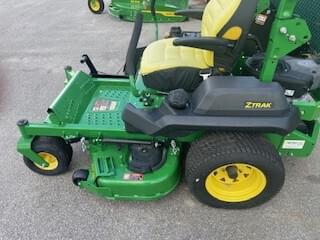 Image of John Deere Z735M equipment image 3